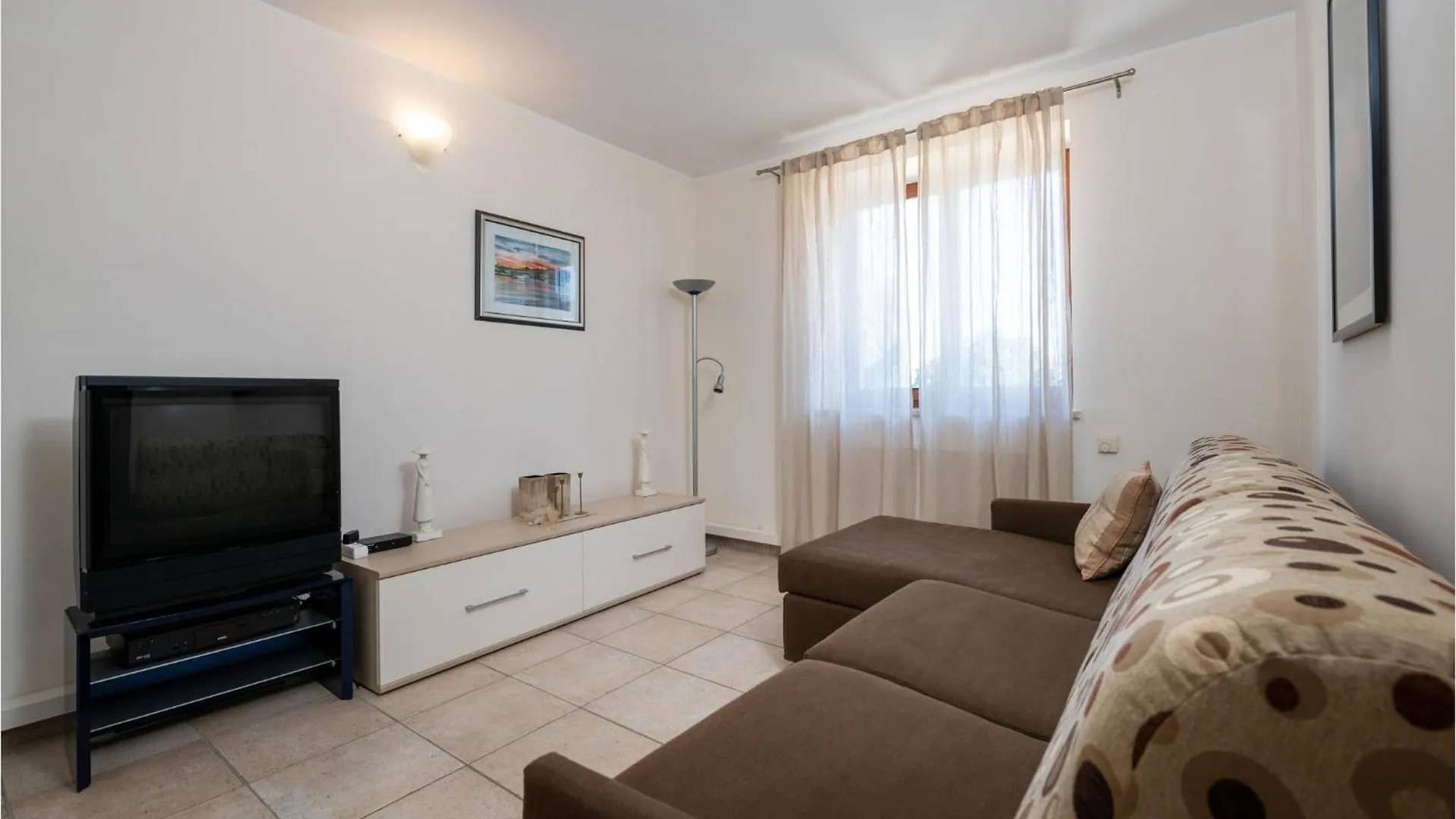 4 Bedroom Amazing Home In Vrsar Σπίτι διακοπών