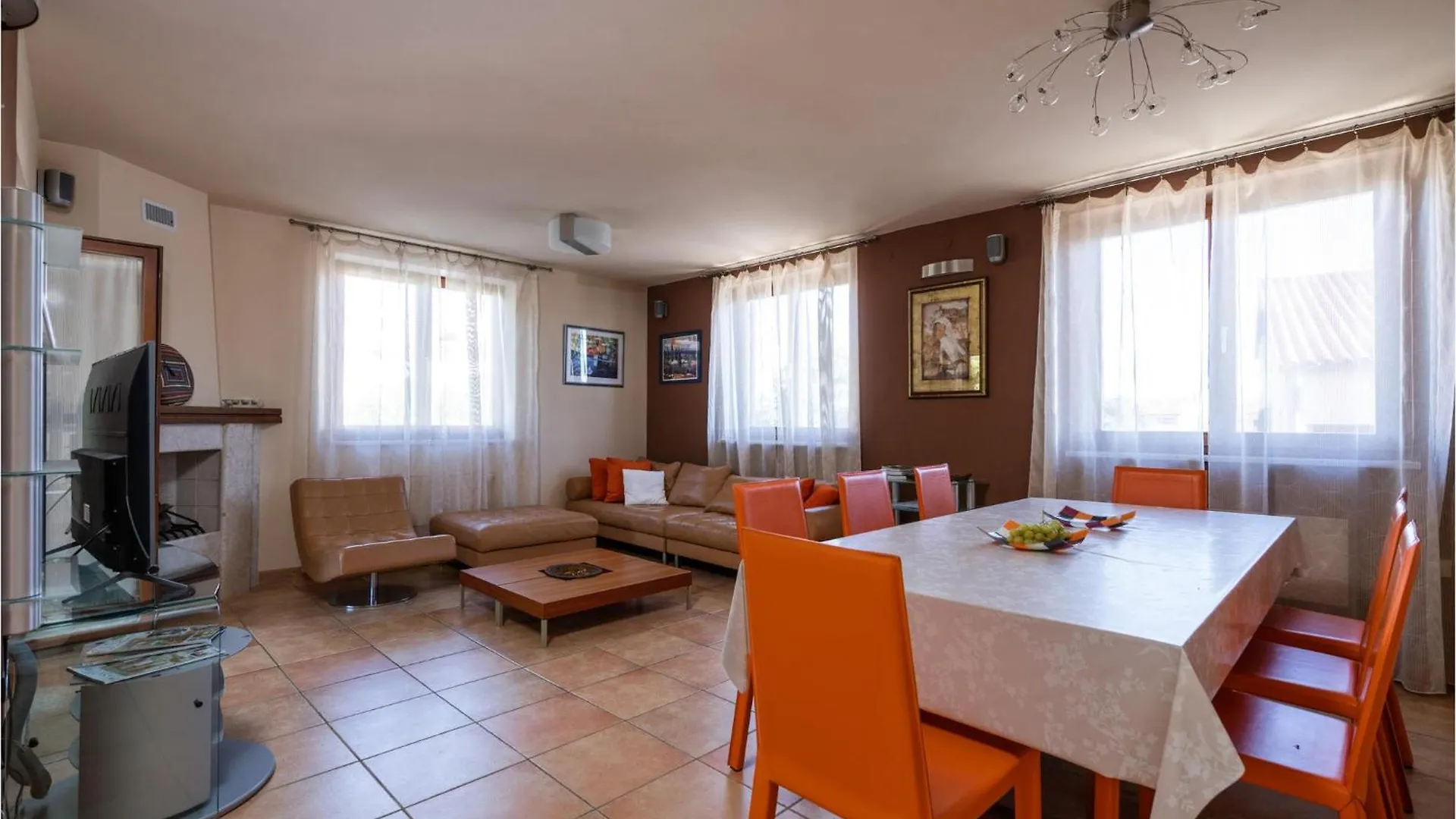 4 Bedroom Amazing Home In Vrsar