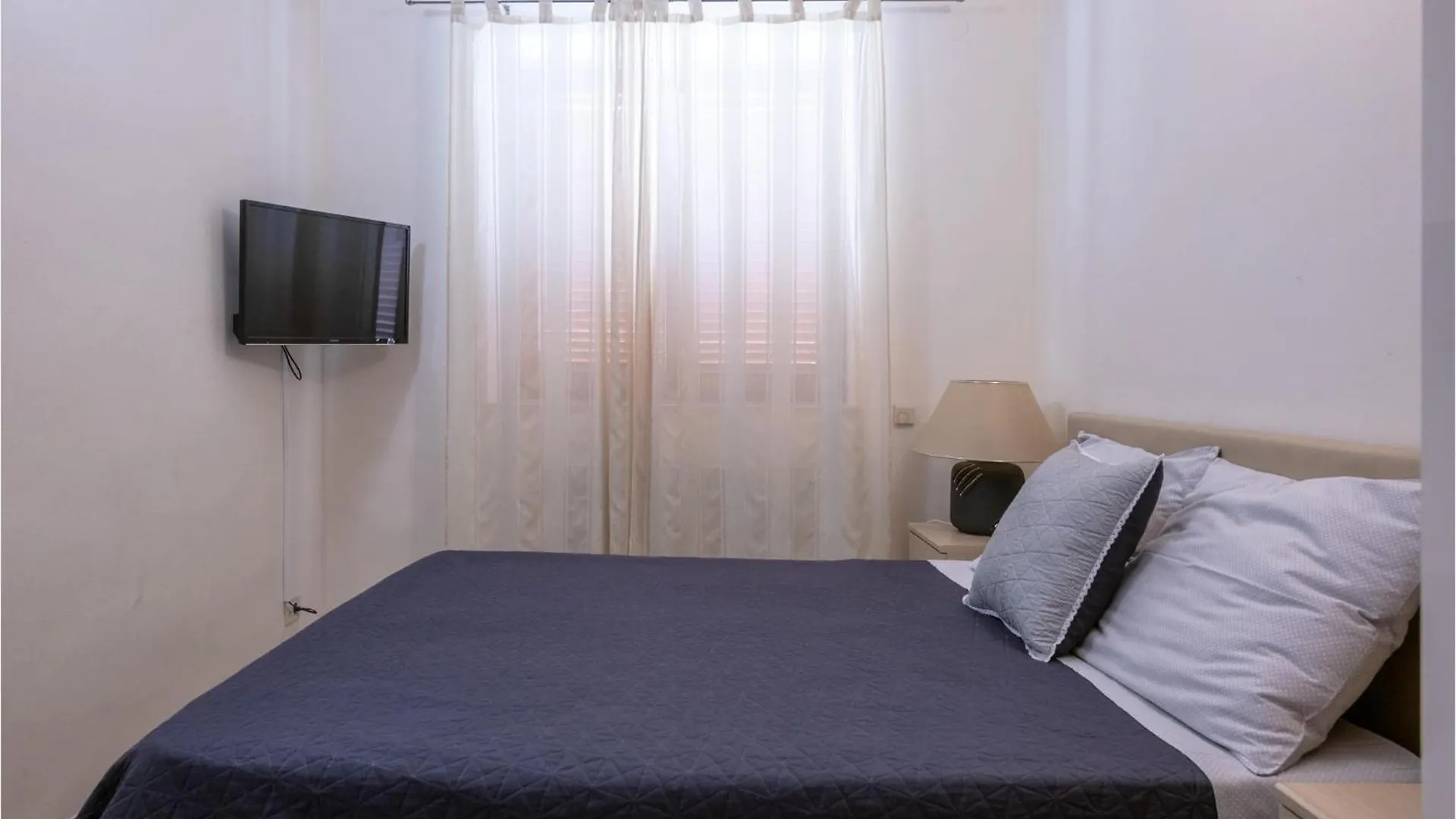 4 Bedroom Amazing Home In Vrsar 0*,